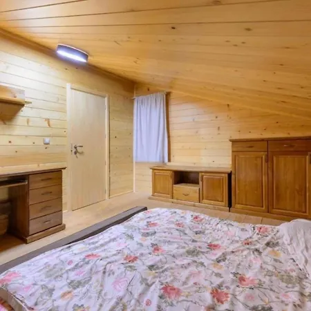 9 April Village Sea & Apartment Varna